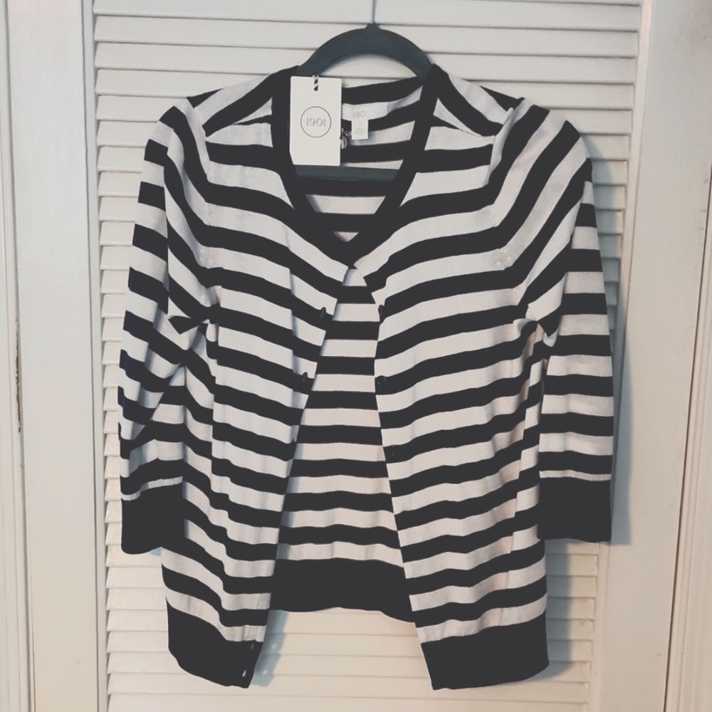 Striped Sweater Navy & White